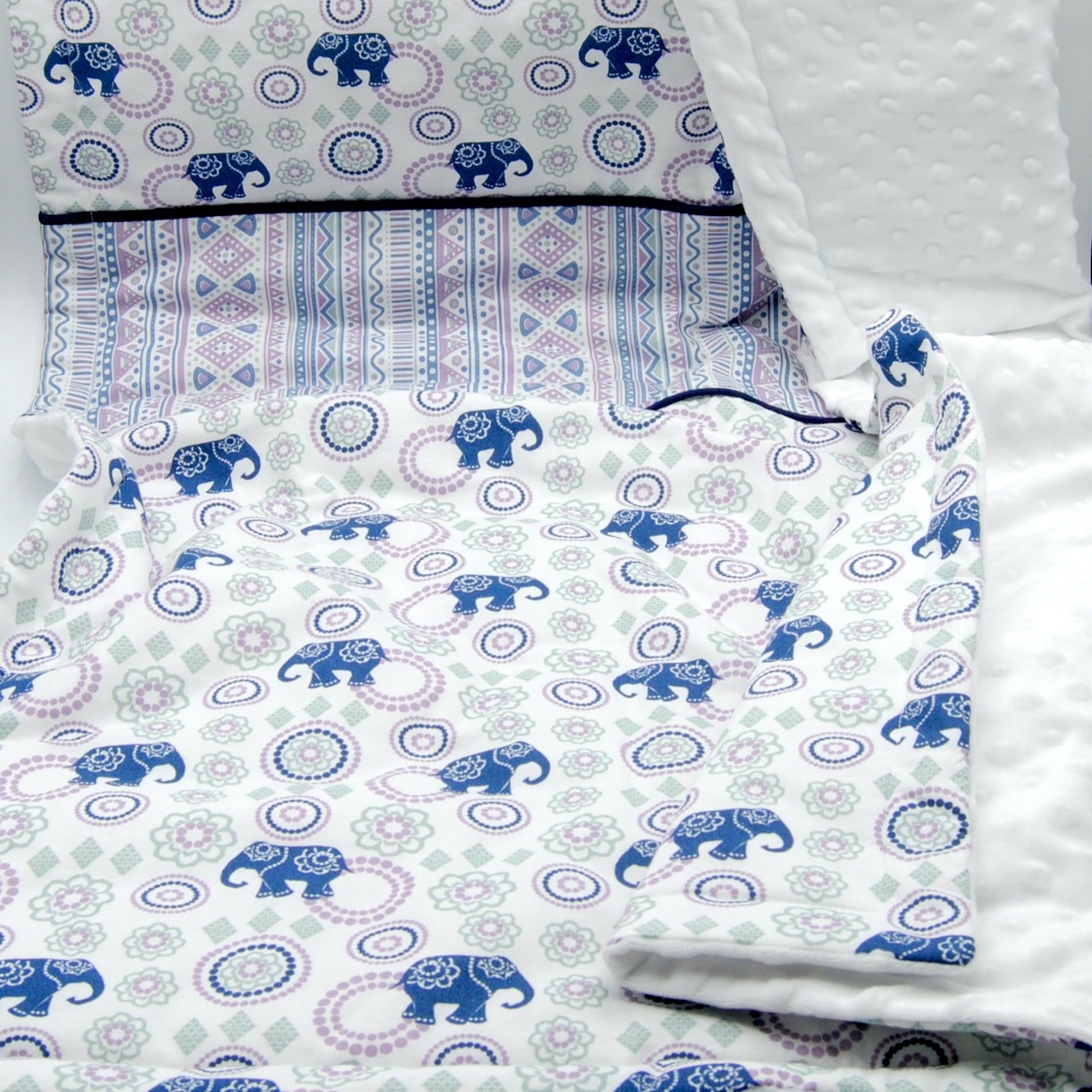 couverture molletonnée bébé éléphants